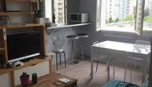 3 Chambres dans un appartement T4 meublé 