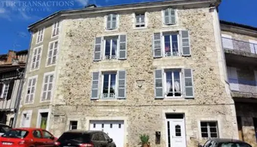 Maison 12 pièces 278 m² 