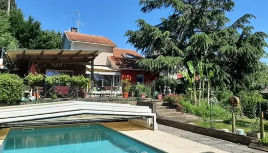 Cahors quartier résidentiel maison avec piscine 