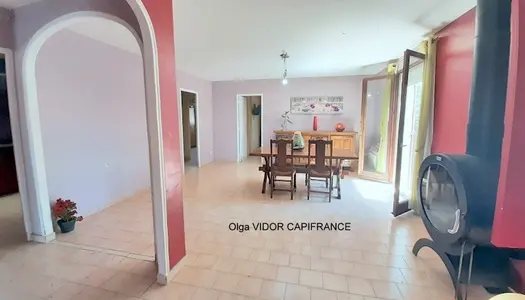 Dpt  (), à vendre  maison Plain pied de 93 m² de surface utile avec jardin, double garage et 