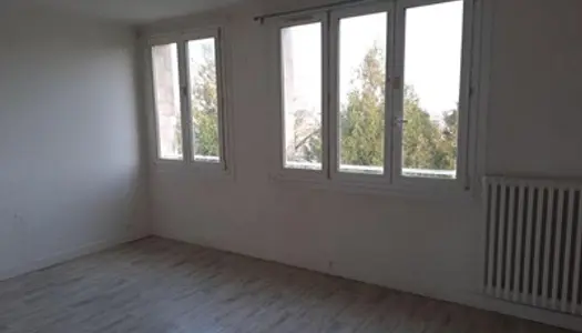 Maison 3 pièces 77 m² 