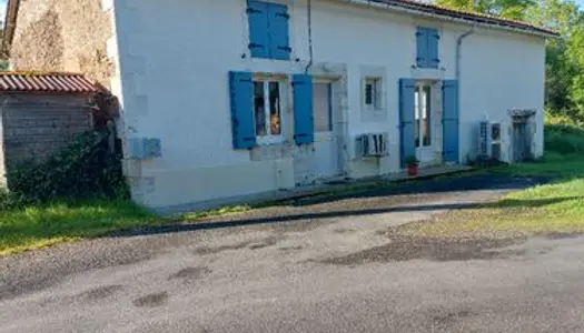 Maison Location Terres-de-Haute-Charente   260€
