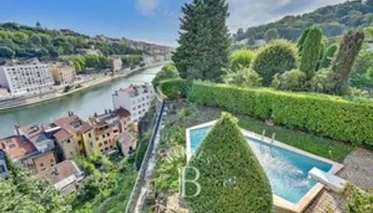 Lyon 9 - Observance - Maison de 159,40 m² - Jardin et piscine - 5 Chambre 