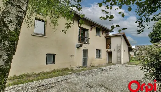 Maison 5 pièces 220 m² 