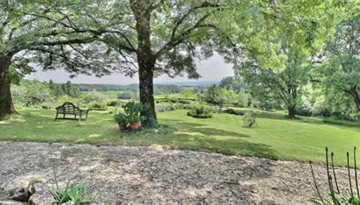 Maison en pierres avec maison d'amis, piscine et vue, à-vendre 