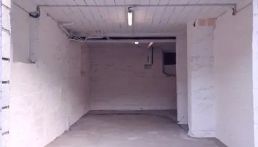 Entrepôt ou garage 40m² / 120m³ 