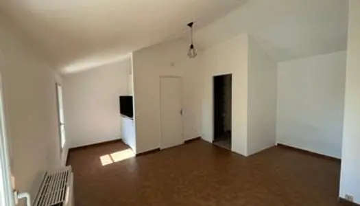 Appartement Location Manosque 1p 23m² 407€