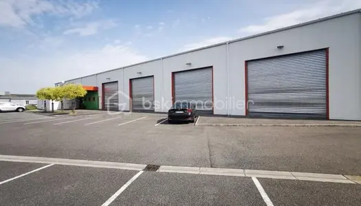 Local commercial 2500 m² 