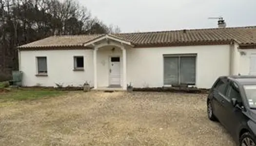 MAISON DE PLEIN PIED SUR JARDIN ARBORE