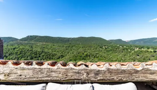 Bagnols-en-Forêt - Elégante maison de village 