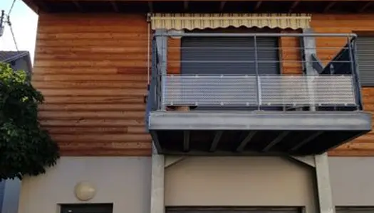 Horbourg-Wihr T2 avec balcon, garage et stationnement 