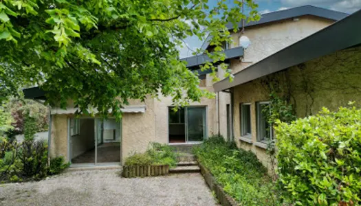 Maison 10 pièces 245 m²