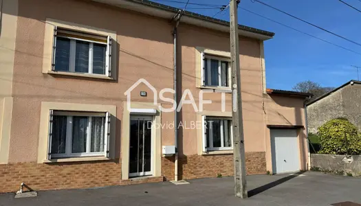 Maison de ville avec terrasse et garage