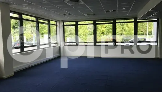 Bureau 103 m² 