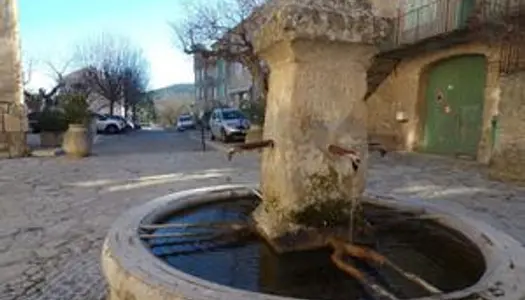 Maison de village en pierres À Vendre