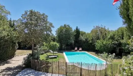 Maison piscine quartier Cigale Nîmes 