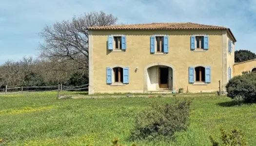 GORDES - PROPRIÉTÉ BONNIEUX LUBERON 