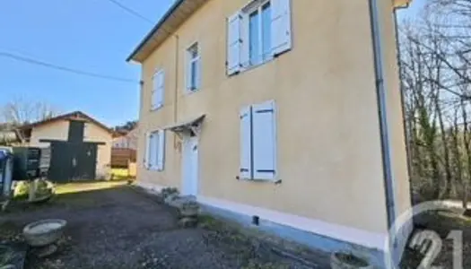 Vends maison condat 