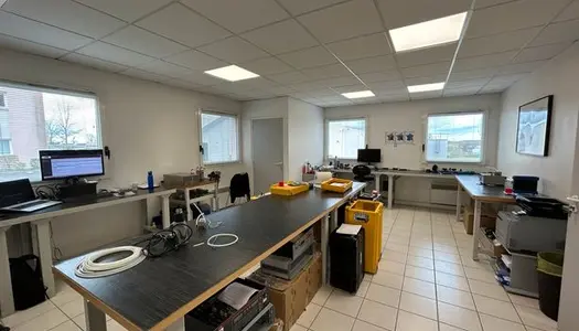 Bureau 98 m² 