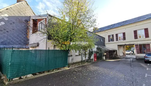 Maison en centre ville avec jardinet