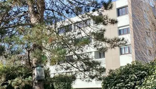 Appartement 4 pièces vue dégagée Carrières Sur Seine