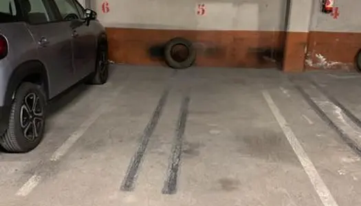 Parking garage sécurisé Villeurbanne/charpenne 