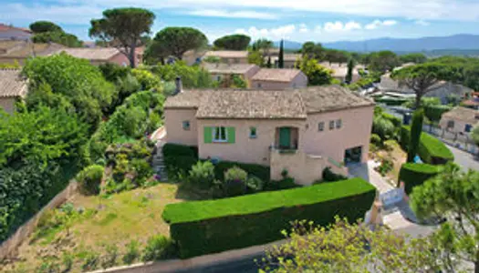 Fréjus - Secteur Tour de Mare - Maison 5 pièces de 135 m2 