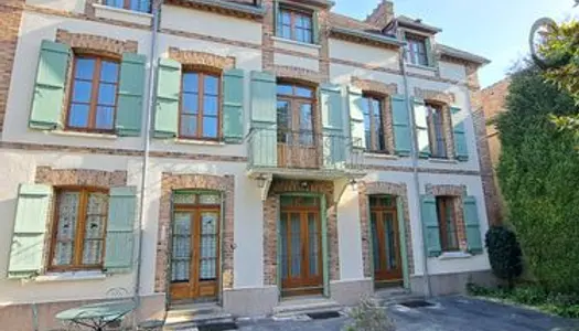 Maison 9 pièces 273 m²