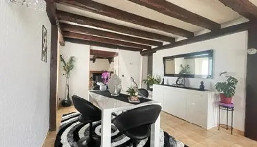 Propriété 8 pièces 194 m² 