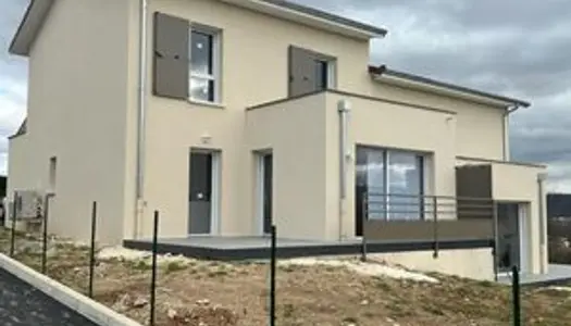 Maison de 90m² à PIERRE LOUVE 