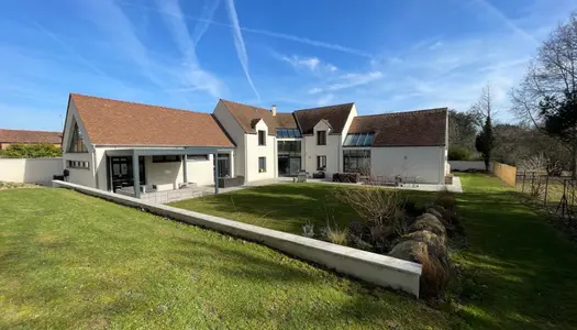 Villa d'architecte 8 pièces 385 m² 