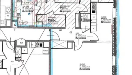 T4 lumineux de 113 m² avec balcon et 3 garages