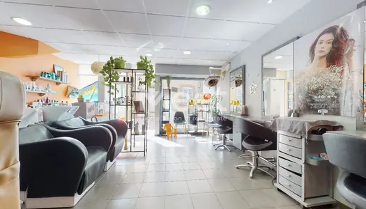 Vente Commerce coiffure 64 m² à Toucy 90 000 €