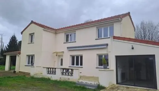 Propriété 6 pièces 187 m² 