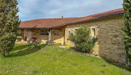 Dpt Lot (46), à vendre MAUROUX propriete P5 et terrain clos de 4305 m2