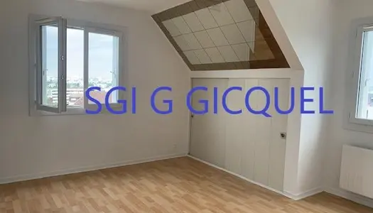 Studio 1 pièce 28 m² 