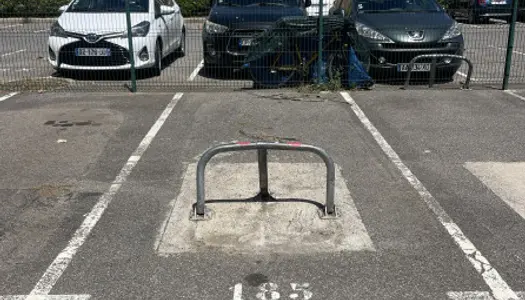 Parking extérieur 