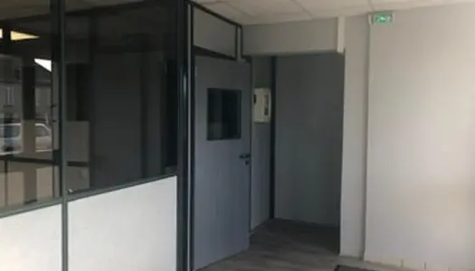 Bureaux 164 m² 