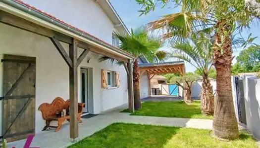 Villa 6 pièces 210 m² 