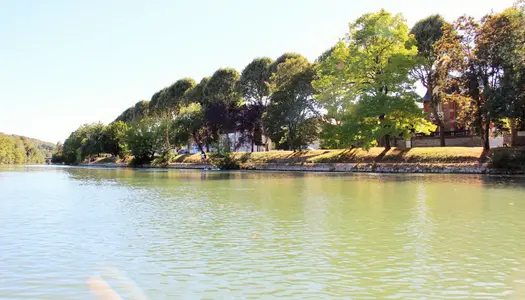  Magnifique Demeure Bord de Marne 