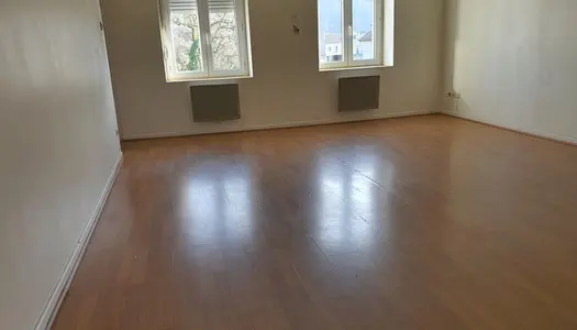 Dpt Vosges (88), à vendre LE VAL D'AJOL appartement T3 d'env 60 m² (1er étage) vendu 'loué' 