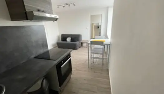 Appartement T2 meublé à Saint-Quentin 