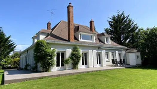 Maison Saint Jean De Braye 6 pièce(s) 305 m2 