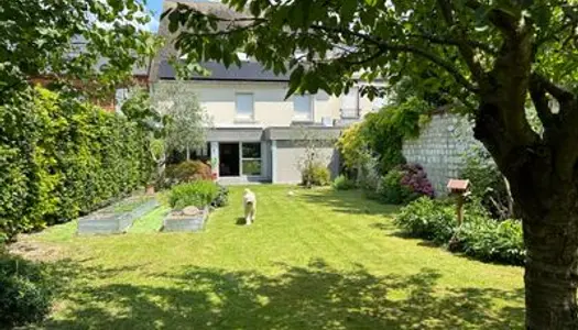 Vends maison de ville, Triangle d'Or à Compiègne 286m² 