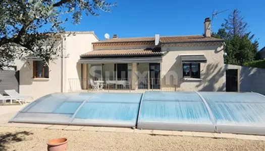 Villa avec piscine et annexe indépendante