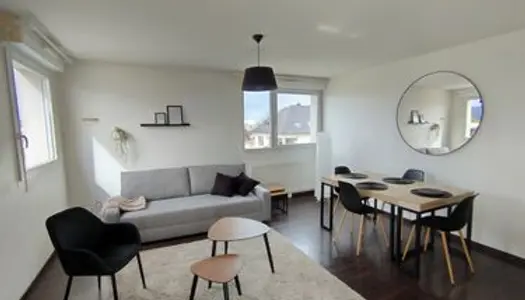 Meublé de 50m² avec balcon, garage, parking