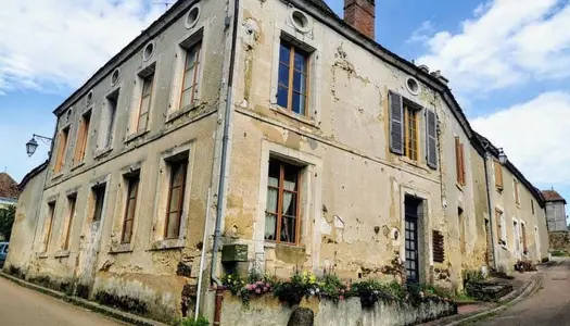 Ancien relais de poste dans un village plein de charme