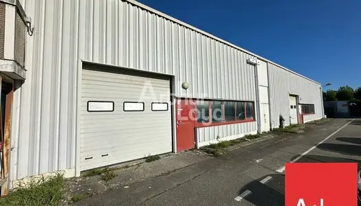 Local commercial 575 m² 