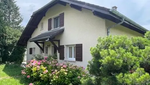 Cessy Maison de 120 m² sur 945m² de terrain 