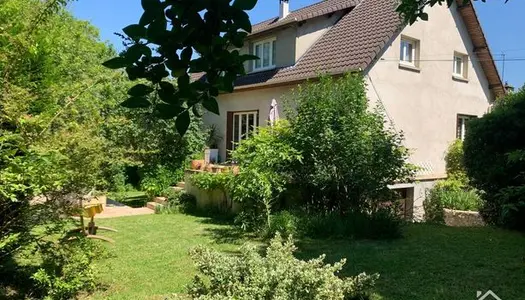 Maison 8 pièces 185 m² 